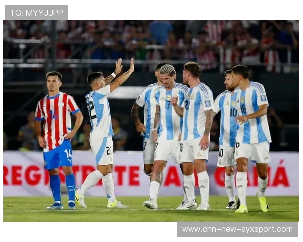 世界杯预选赛南美区竞争依旧激烈，强队保持稳定发挥